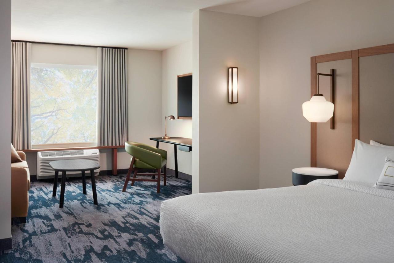 Fairfield Inn & Suites By Marriott Лоди Экстерьер фото