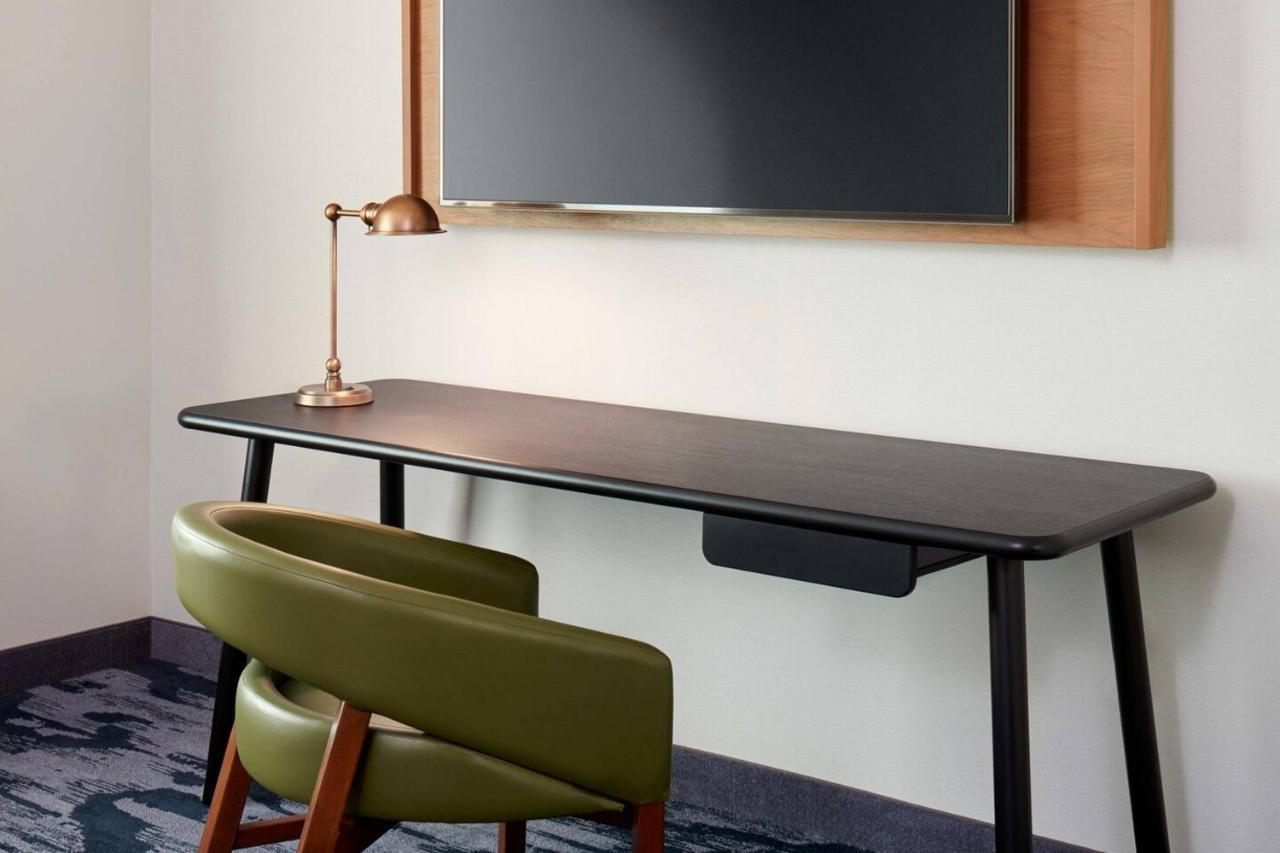 Fairfield Inn & Suites By Marriott Лоди Экстерьер фото